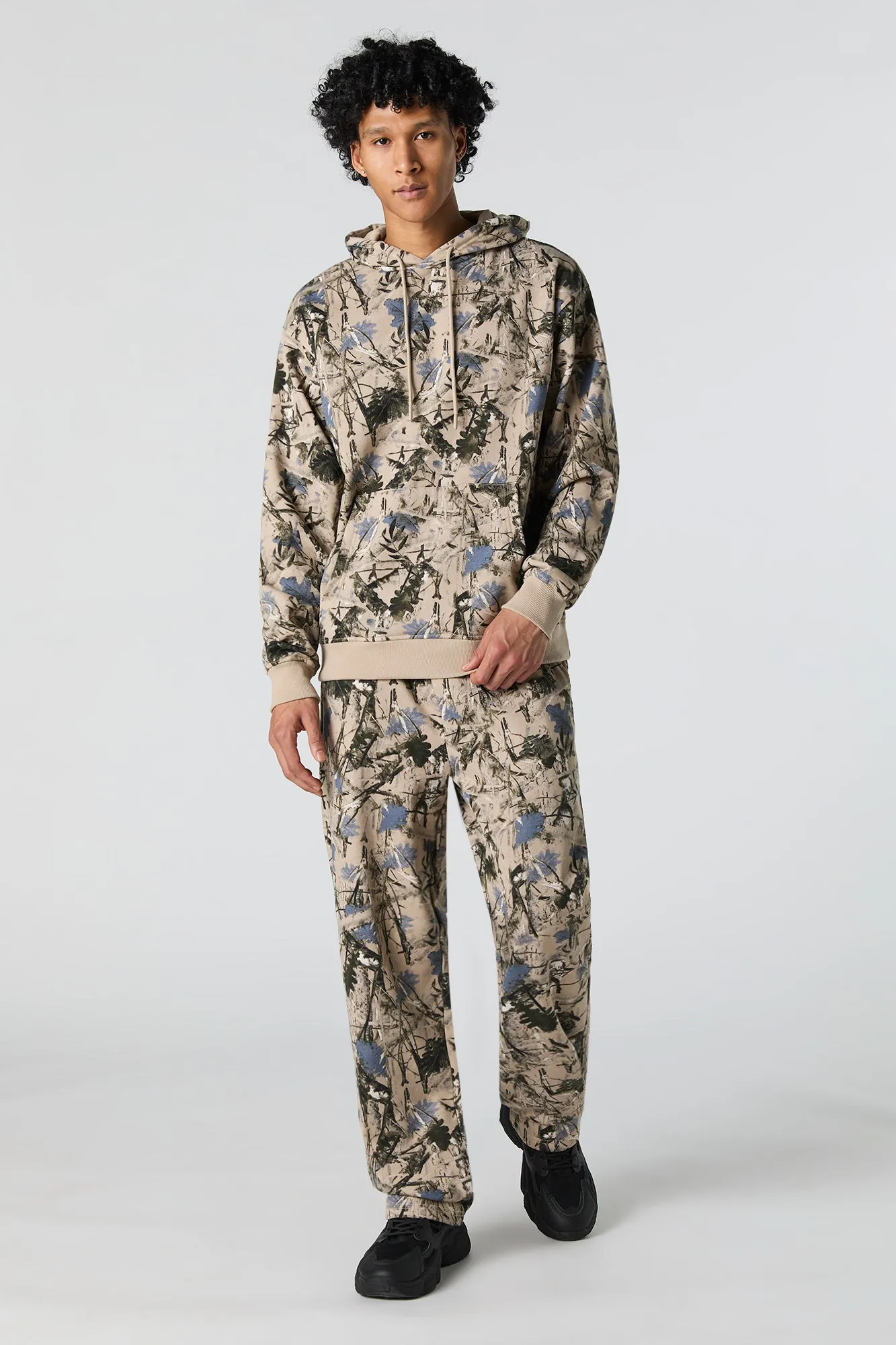 Pantalon en molleton à imprimé camouflage sold by Urban Planet product image thumbnail 5