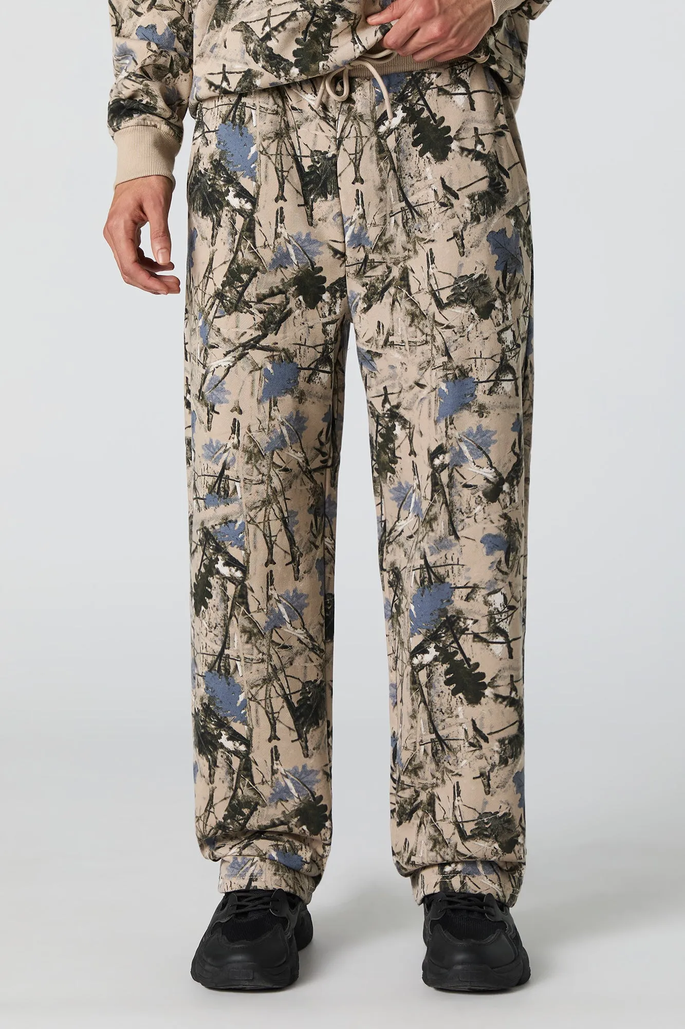 Pantalon en molleton à imprimé camouflage sold by Urban Planet product image thumbnail 4