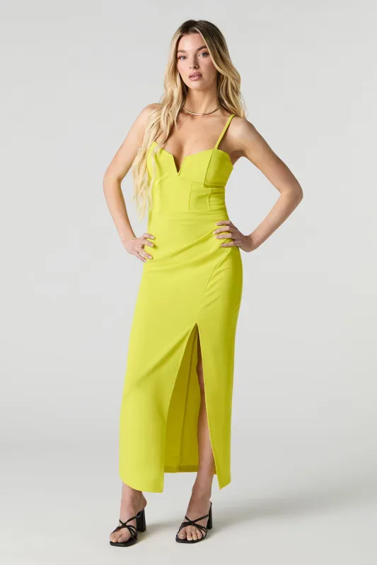 Robe maxi à fente latérale et corset à dos ouvert sold by Urban Planet