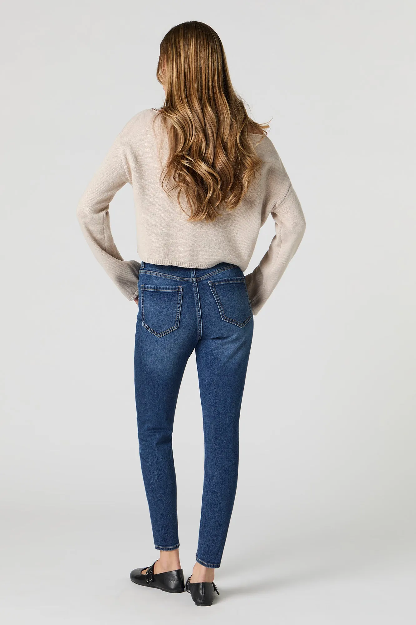 Jean ajusté délavé foncé à taille jaute sold by Urban Planet product image thumbnail 3