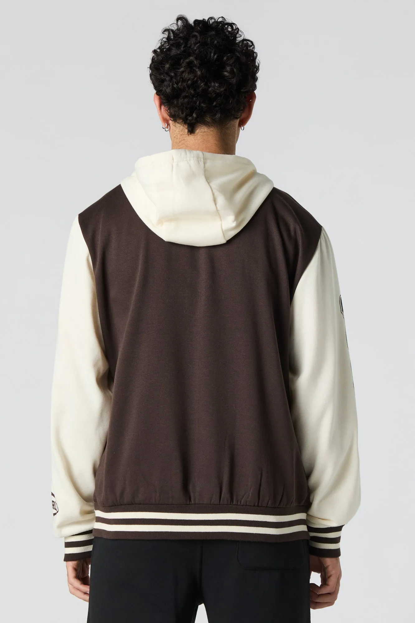 Blouson collégien à broderie en chenille Hombres sold by Urban Planet product image thumbnail 2