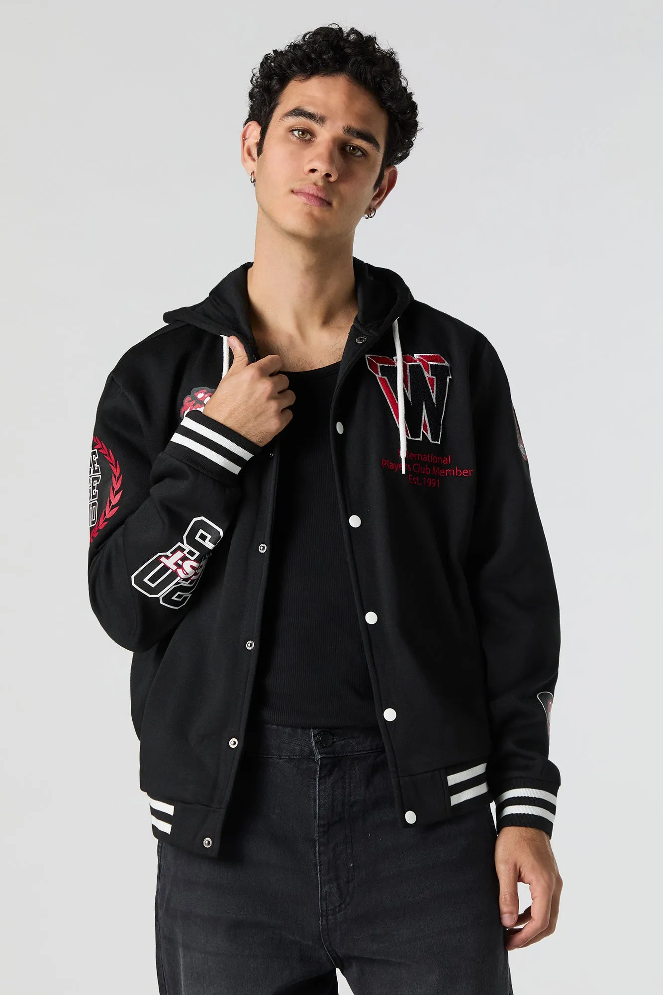 Blouson collégien à broderie en chenille W sold by Urban Planet