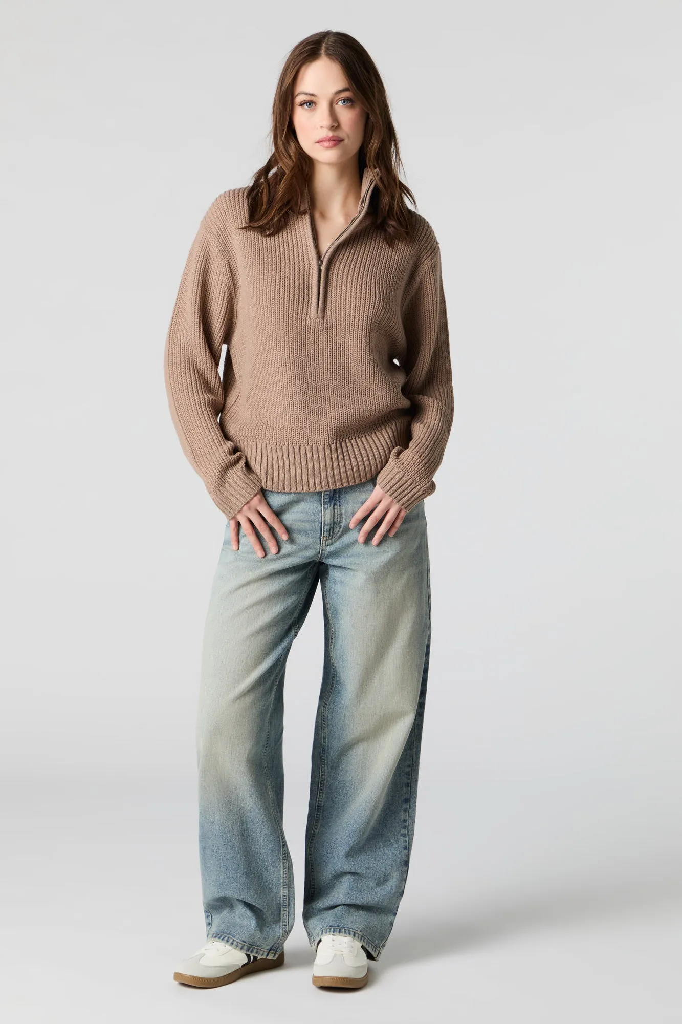 Jean ample à taille basse délavé moyen vintage sold by Urban Planet