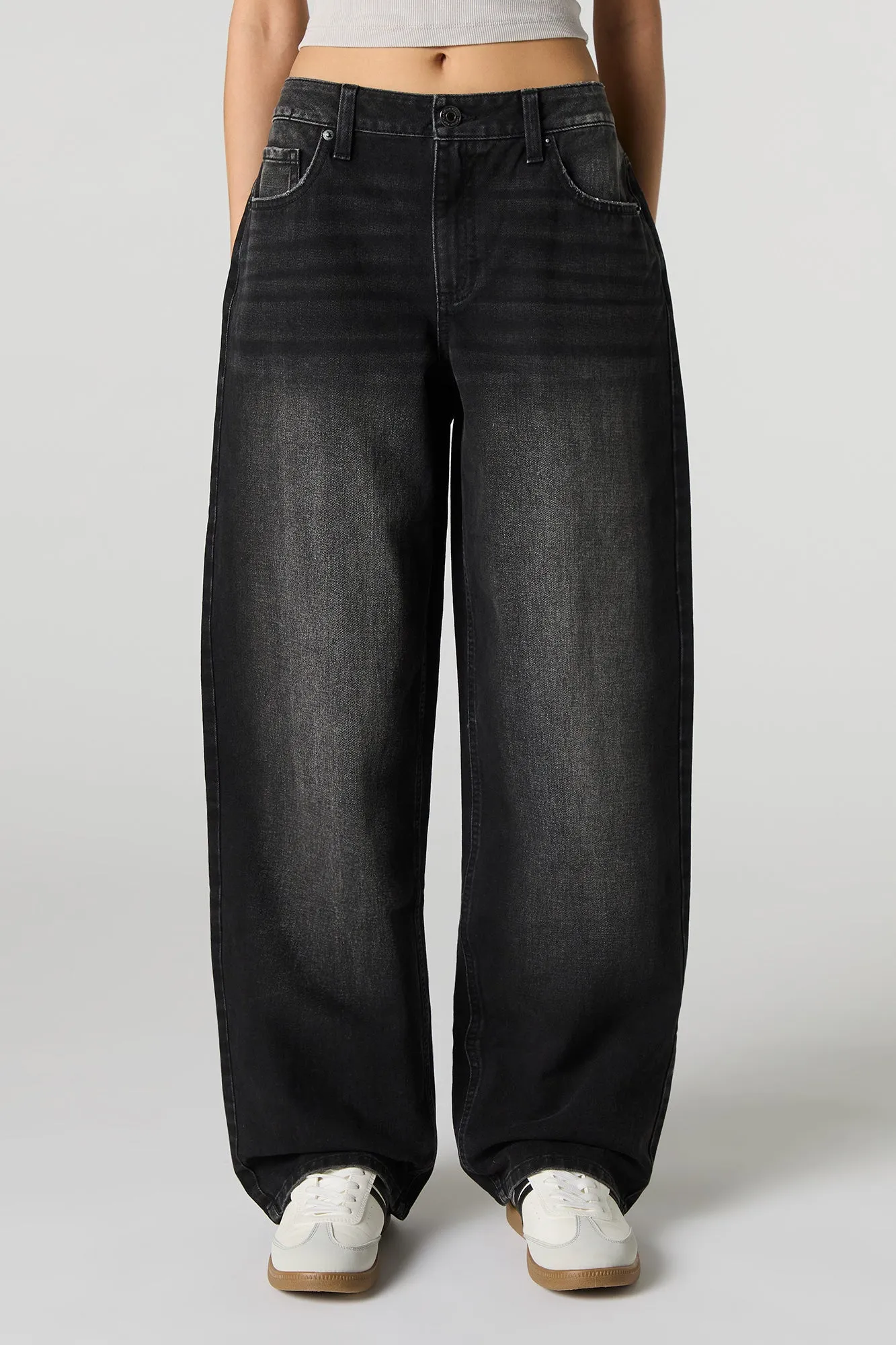 Jean baggy délavé noir à taille basse sold by Urban Planet product image thumbnail 2