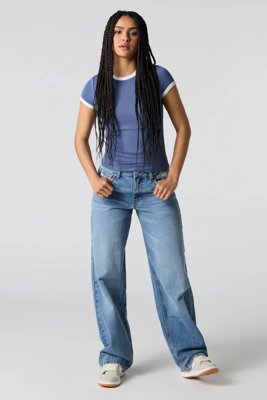Jean rigide baggy d'aspect usé à taille basse avec poches sold by Urban Planet