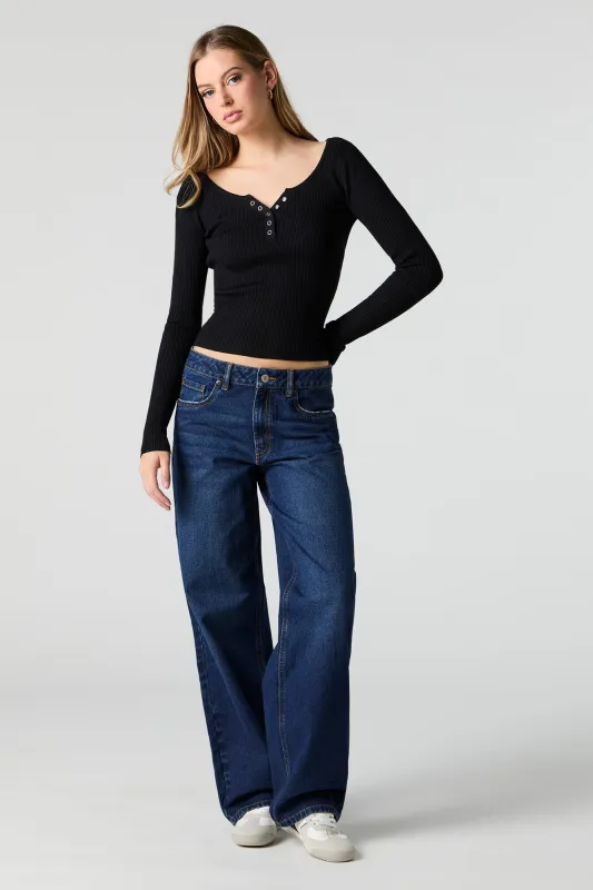 Jean rigide baggy taille basse lavé foncé sold by Urban Planet