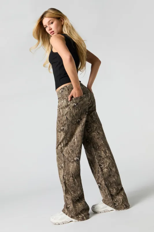 Jean à jambe large sold by Urban Planet