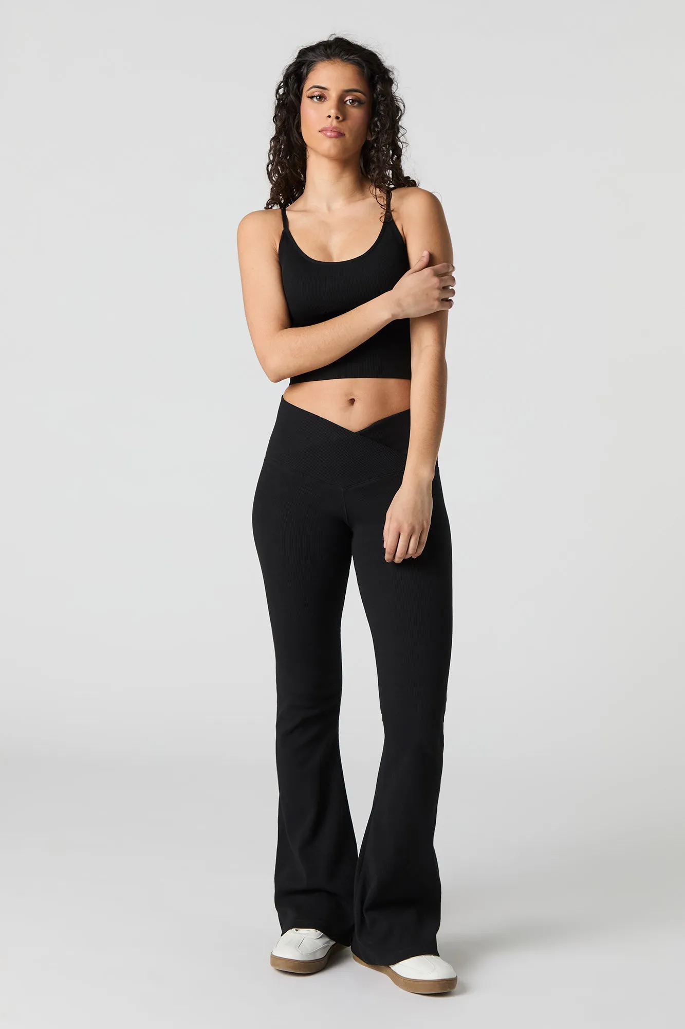 Pantalon à jambe évasée côtelé avec taille en V sold by Urban Planet product image thumbnail 4