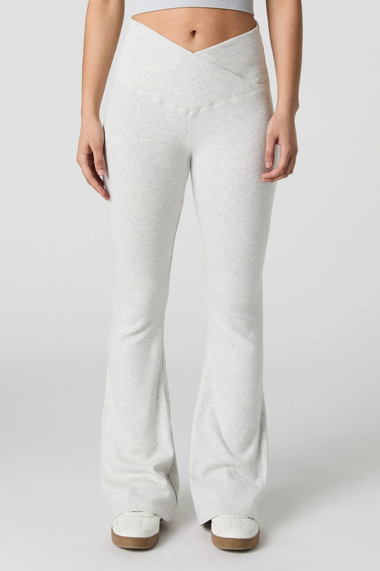 Pantalon à jambe évasée côtelé avec taille en V sold by Urban Planet product image thumbnail 2