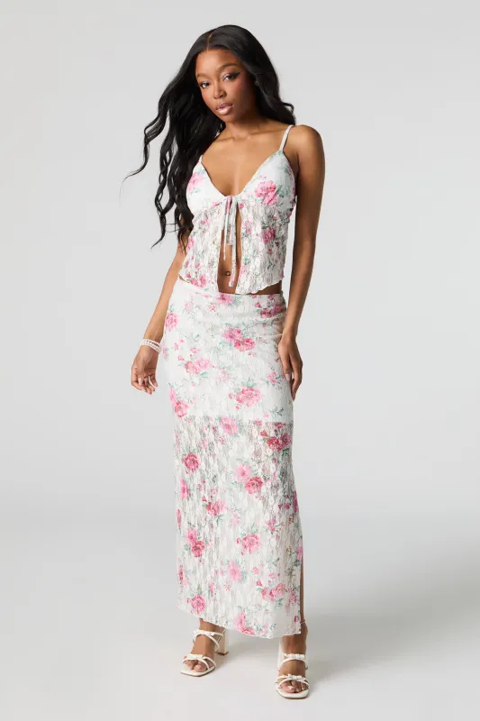 Jupe maxi en dentelle fleurie sold by Urban Planet