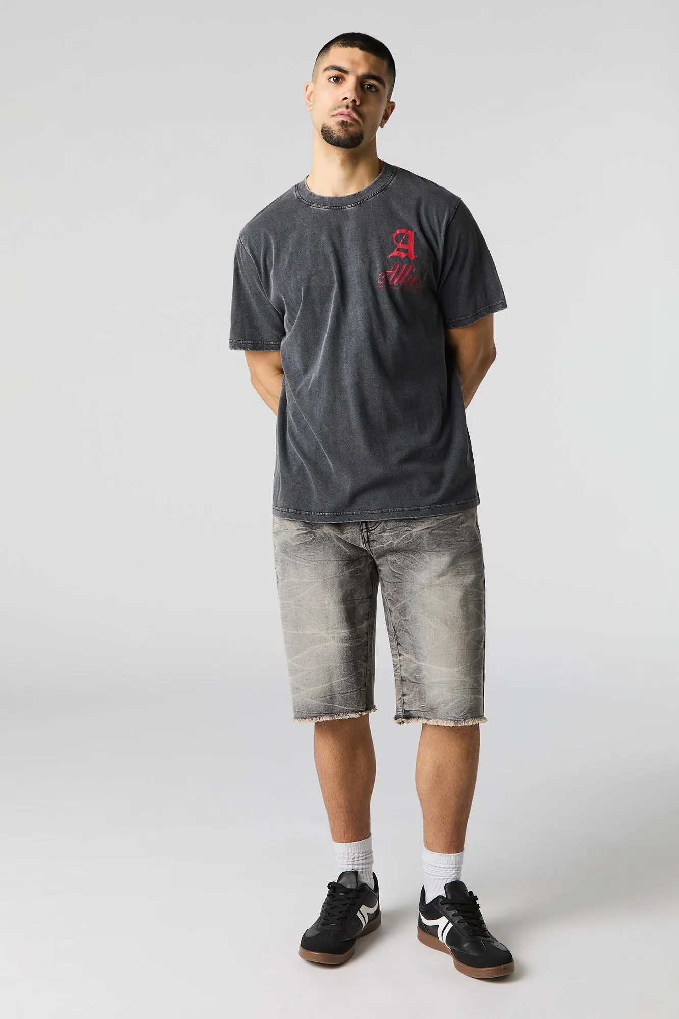 T-shirt délavé à imprimé All Eyes On You sold by Urban Planet product image thumbnail 3