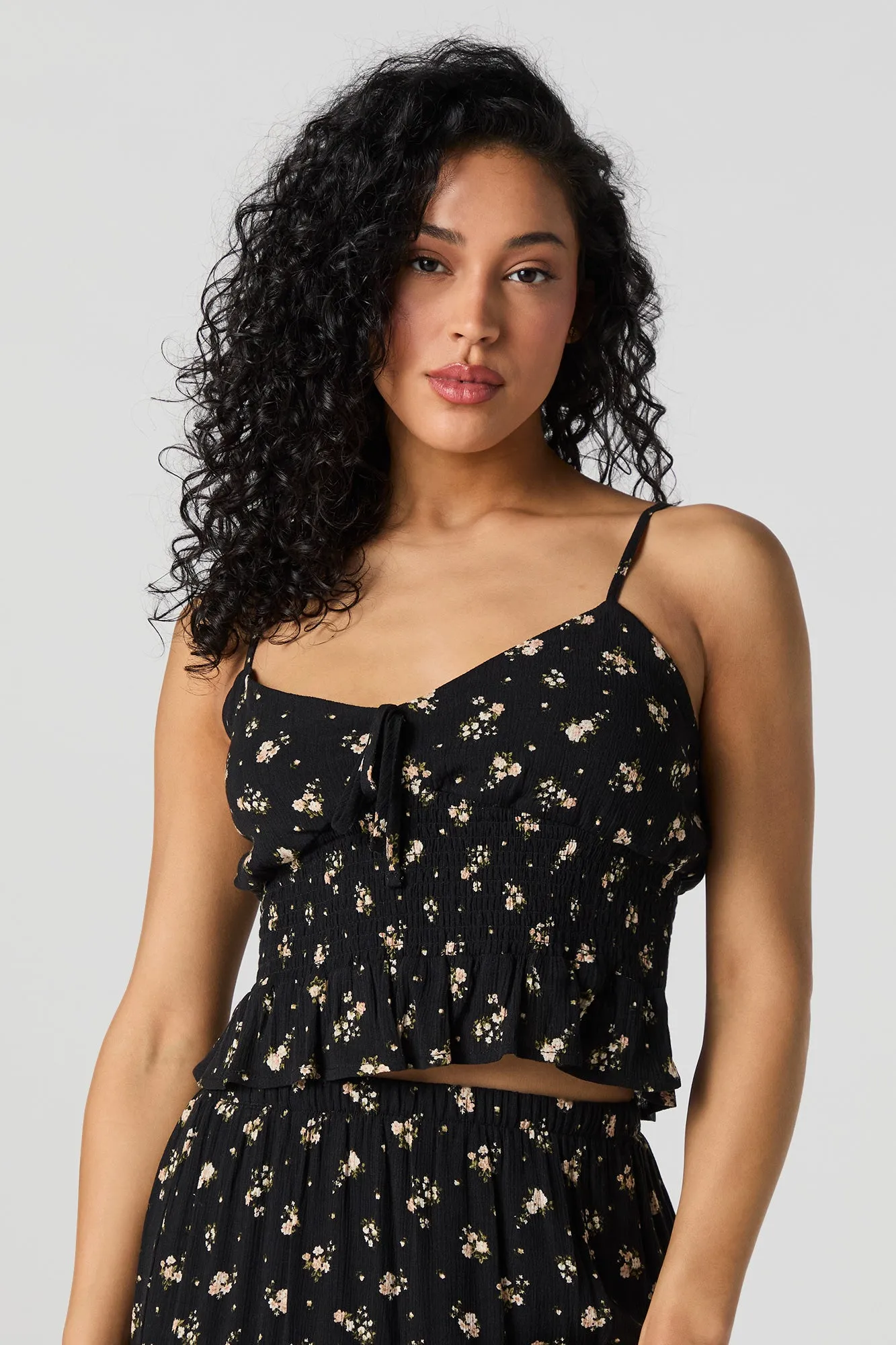 Camisole courte smockée fleurie sold by Urban Planet product image thumbnail 2