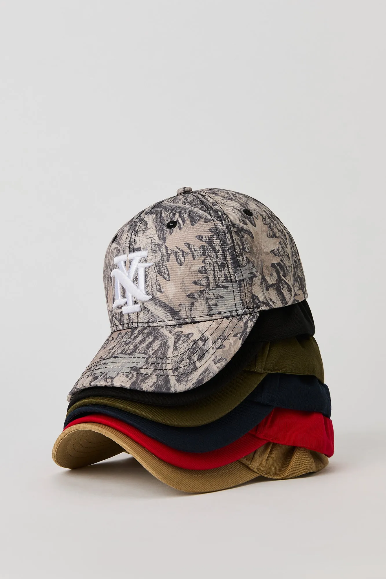 Casquette de base-ball à broderie NY sold by Urban Planet