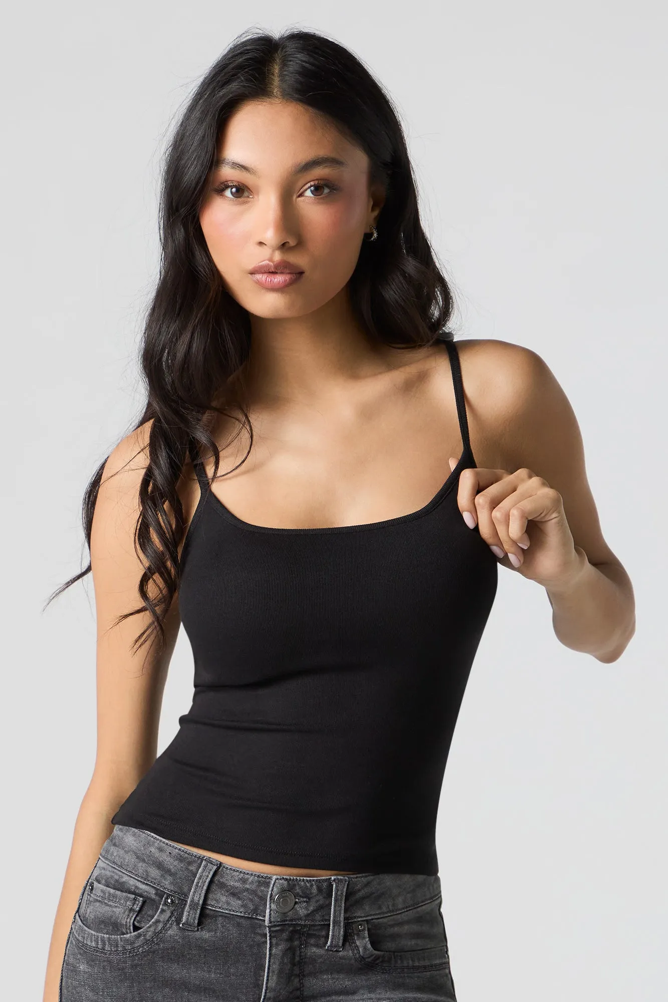 Camisole côtelée à bonnets intégrés et encolure ronde sold by Urban Planet product image thumbnail 4