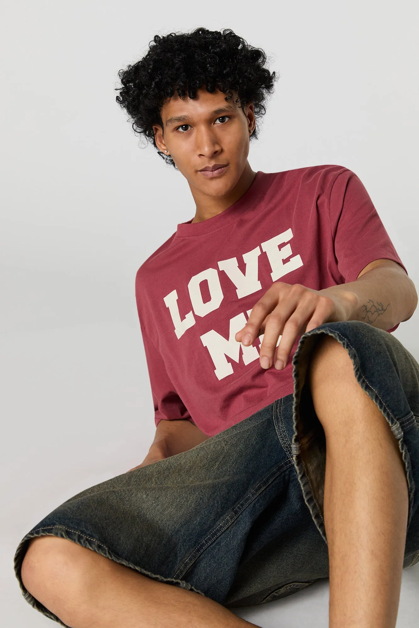 T-shirt carré à imprimé Love Me sold by Urban Planet product image thumbnail 4