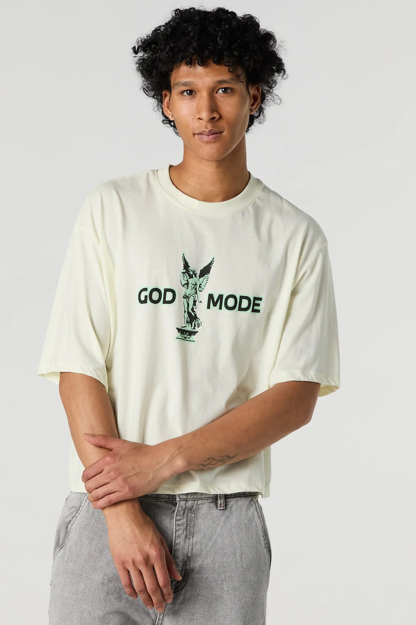 T-shirt carré à imprimé God Mode sold by Urban Planet