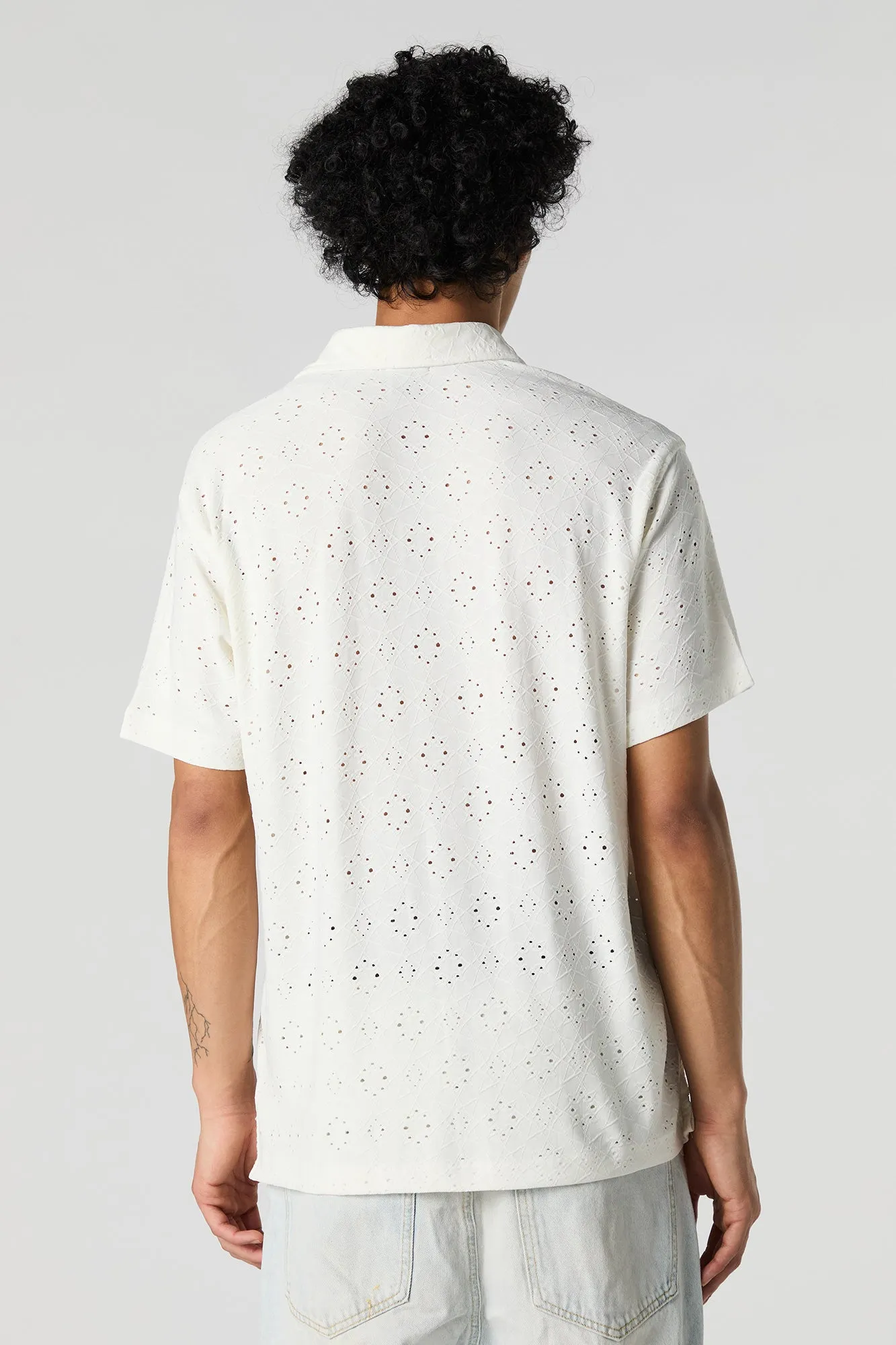 Haut en broderie anglaise boutonné à manche courte sold by Urban Planet product image thumbnail 2