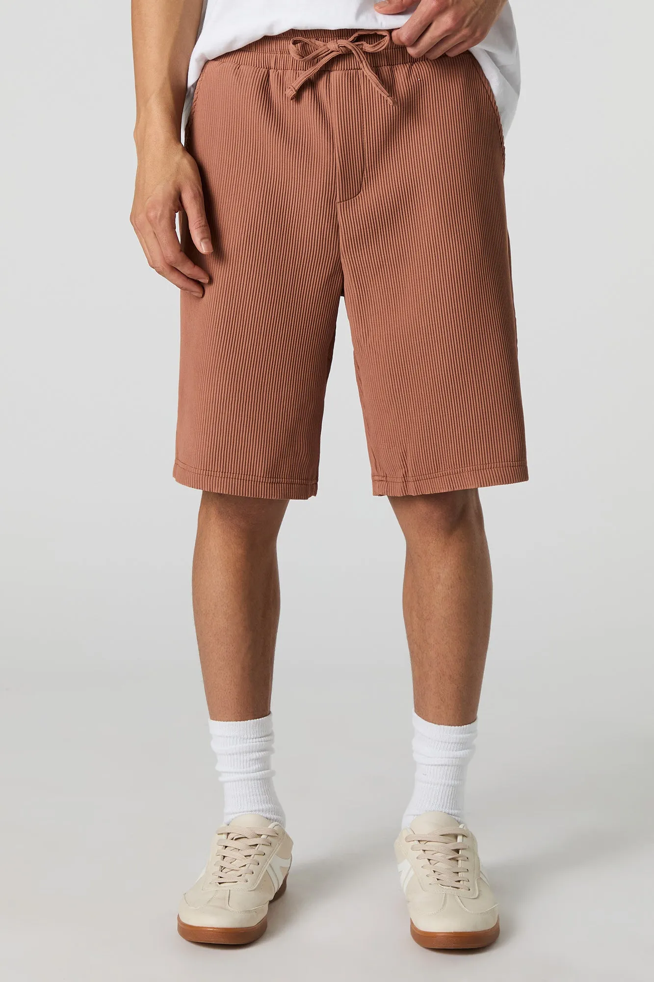 Short côtelé Active sold by Urban Planet