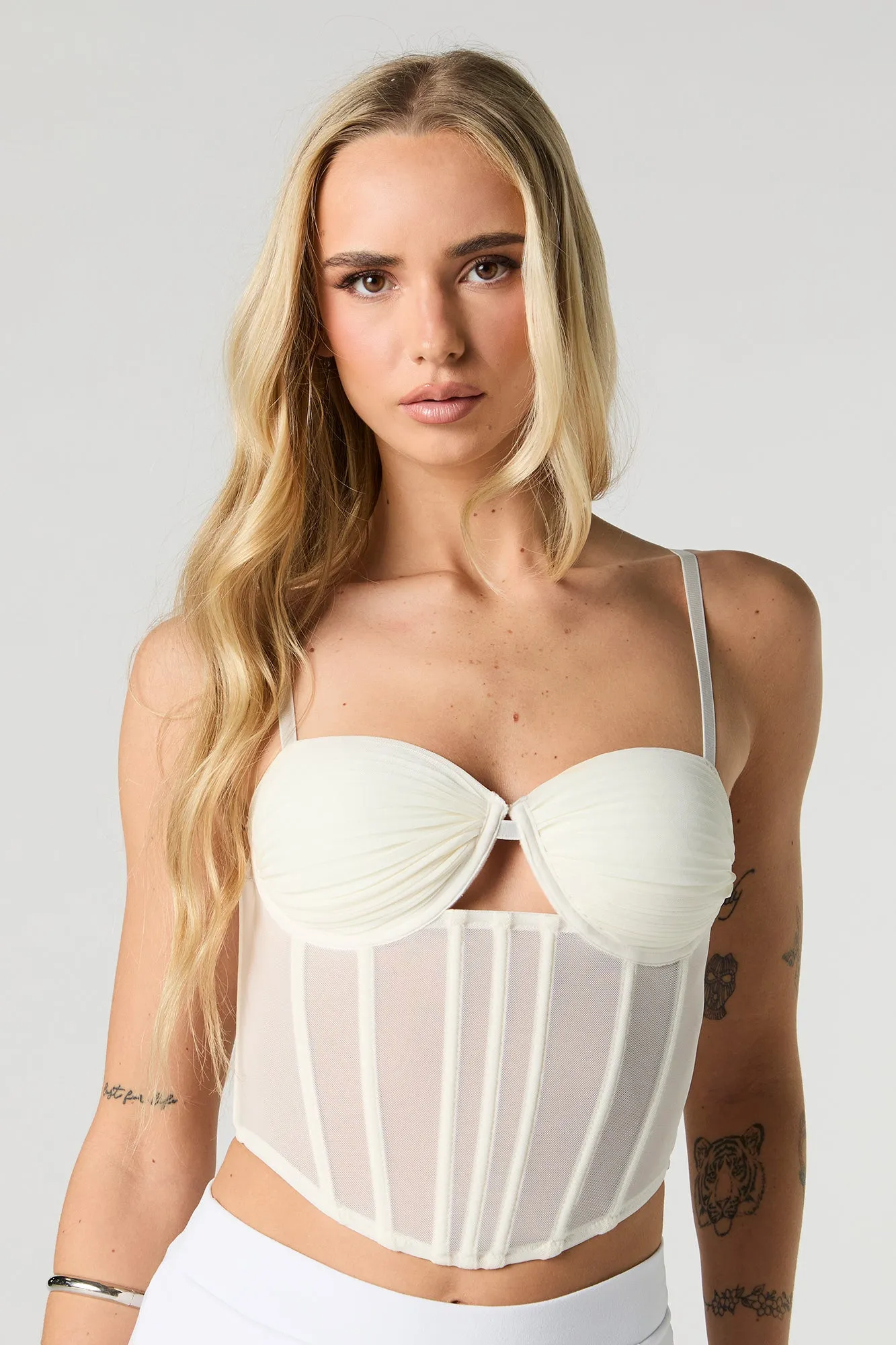 Débardeur corset ruché en filet sold by Urban Planet