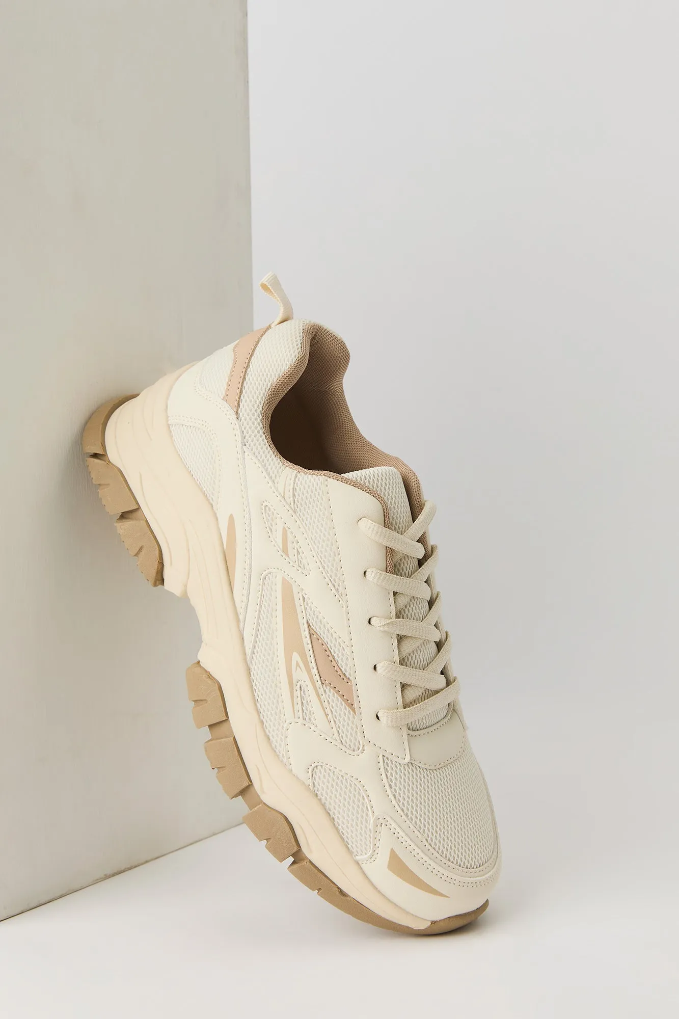 Espadrilles avec semelles épaisses en filet sold by Urban Planet