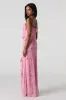 Robe maxi volantée en chiffon fleuri avec fente sold by Urban Planet