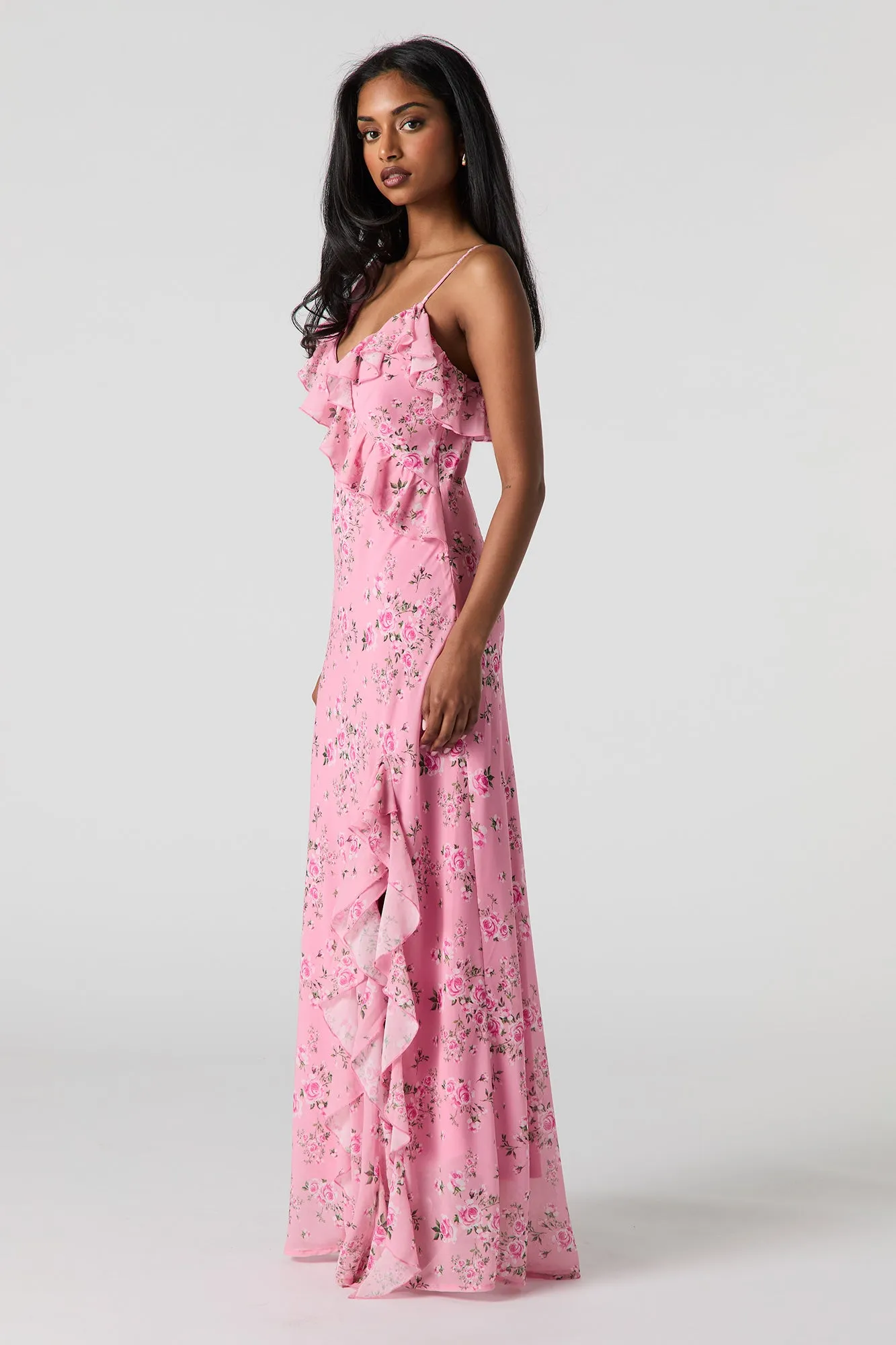 Robe maxi volantée en chiffon fleuri avec fente sold by Urban Planet product image thumbnail 2