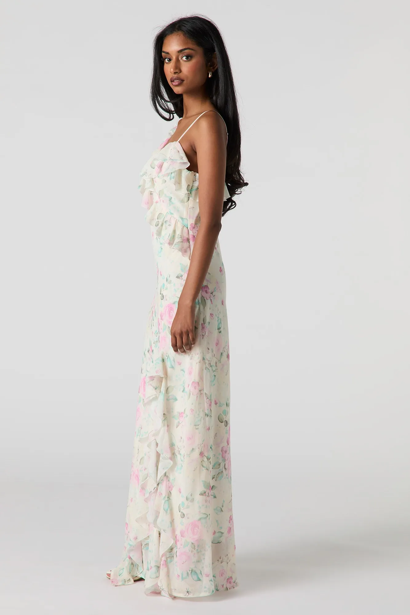Robe maxi volantée en chiffon fleuri avec fente sold by Urban Planet product image thumbnail 5