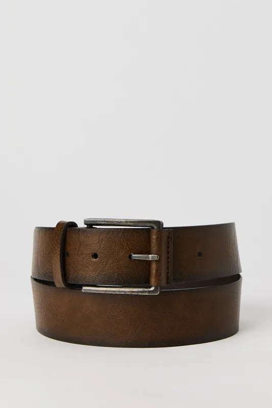 Ceinture en similicuir sold by Urban Planet