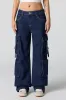 Jean cargo baggy rigide et polyvalent sold by Urban Planet