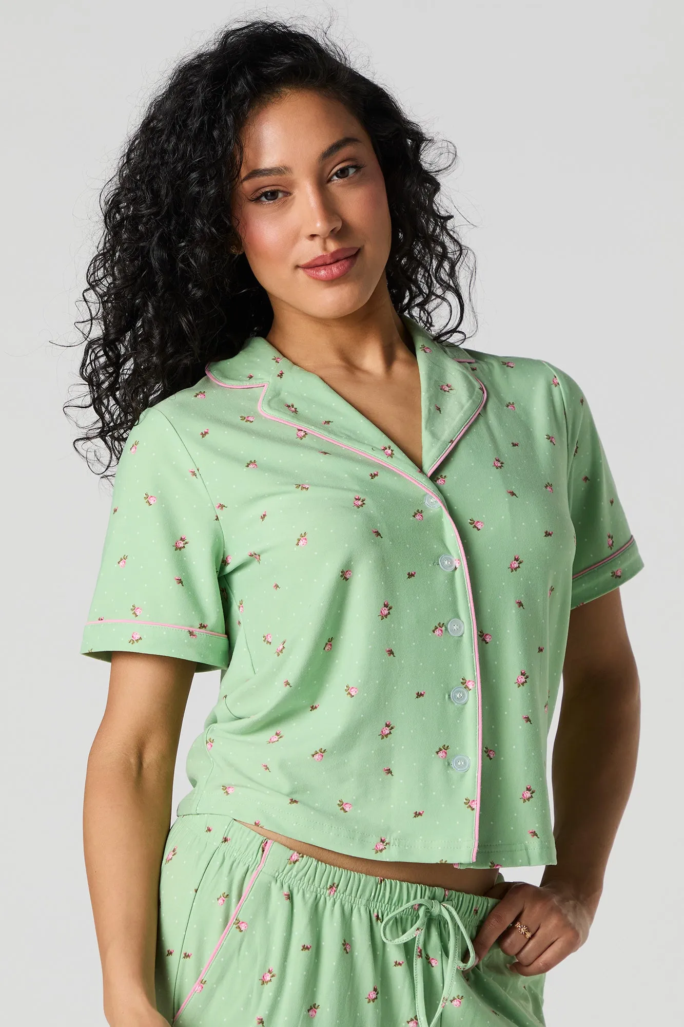 Ensemble pyjama avec haut boutonné et pantalon sold by Urban Planet product image thumbnail 2