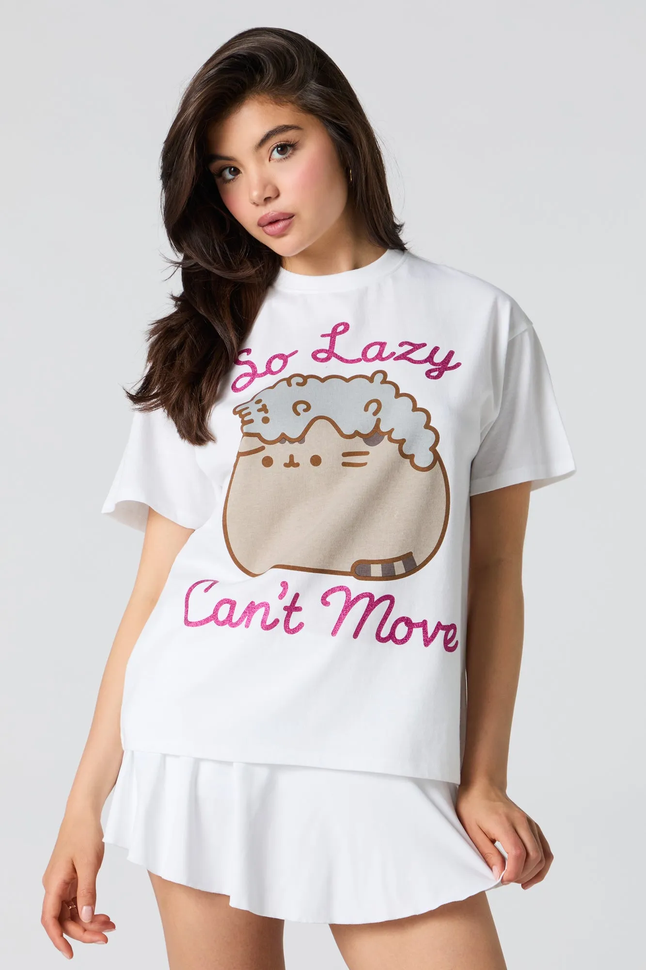 T-shirt coupe garçonne à imprimé Lazy Pusheen sold by Urban Planet