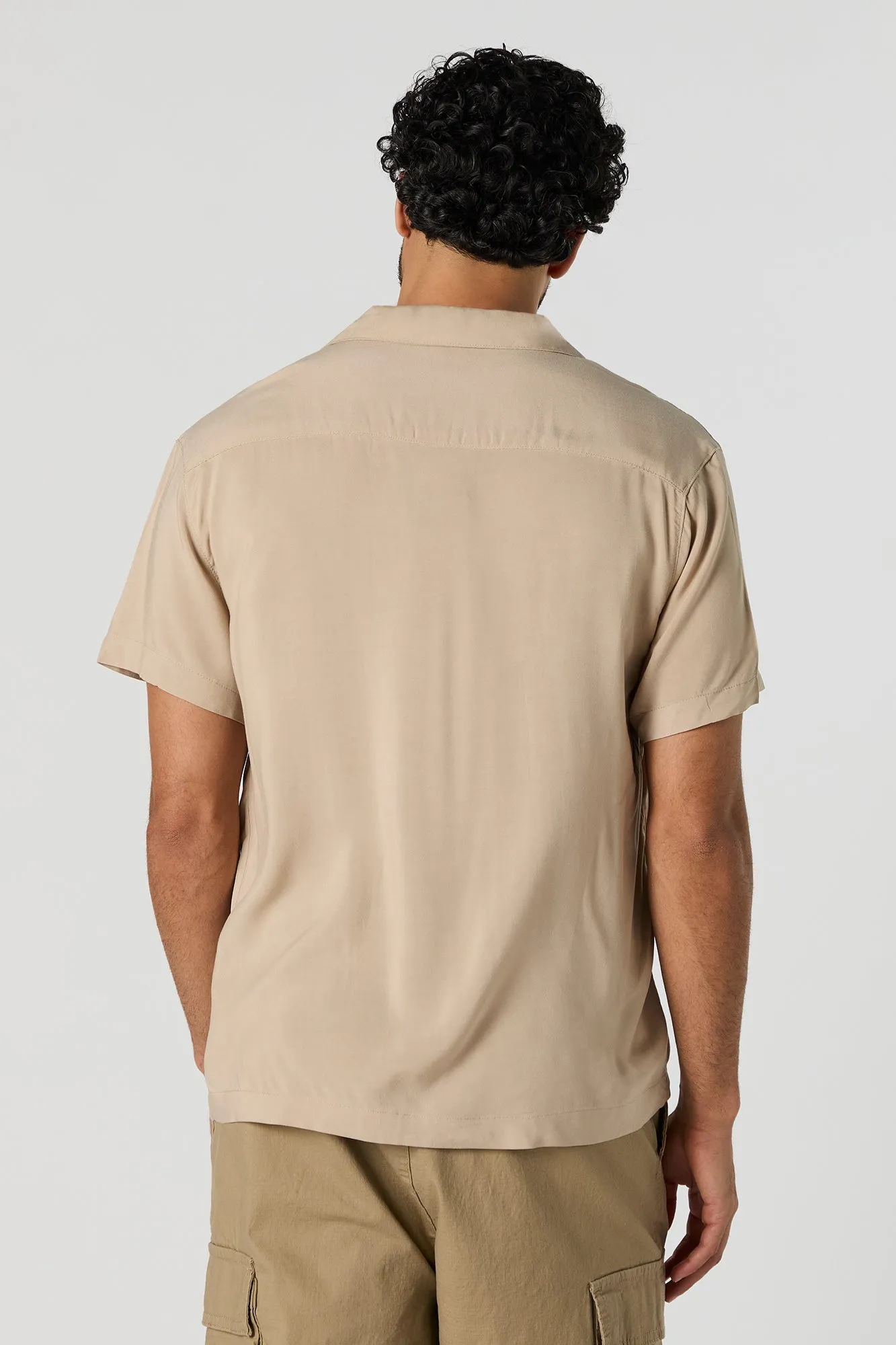 Haut boutonné uni à manches courtes sold by Urban Planet product image thumbnail 5