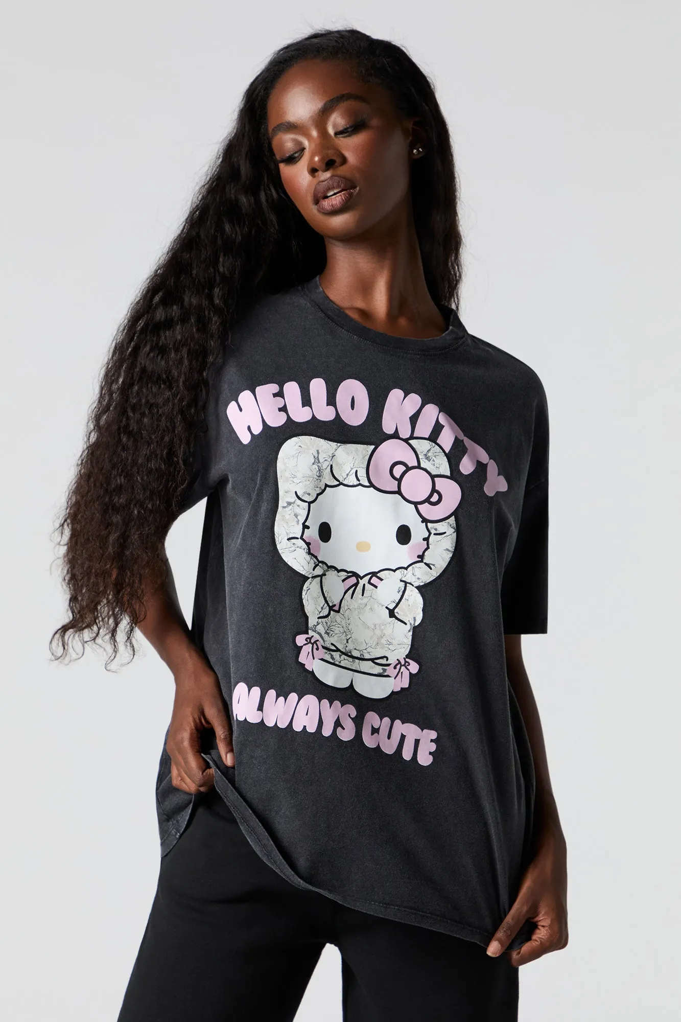 T-shirt coupe garçonne lavé à imprimé Hello Kitty sold by Urban Planet