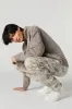 Pantalon cargo classique à taille coulissante sold by Urban Planet