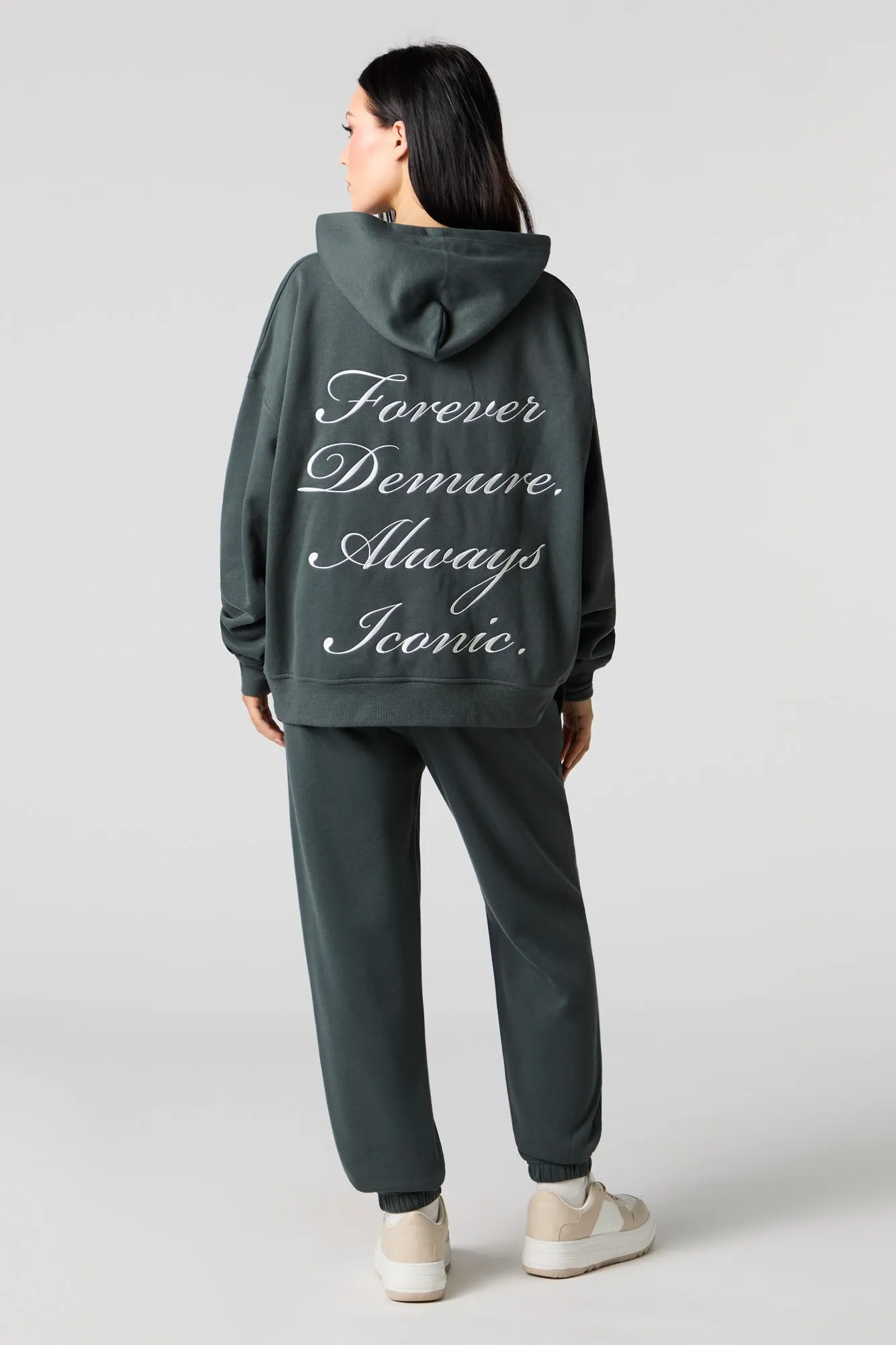 Jogger en molleton classique à broderie Iconic sold by Urban Planet product image thumbnail 3