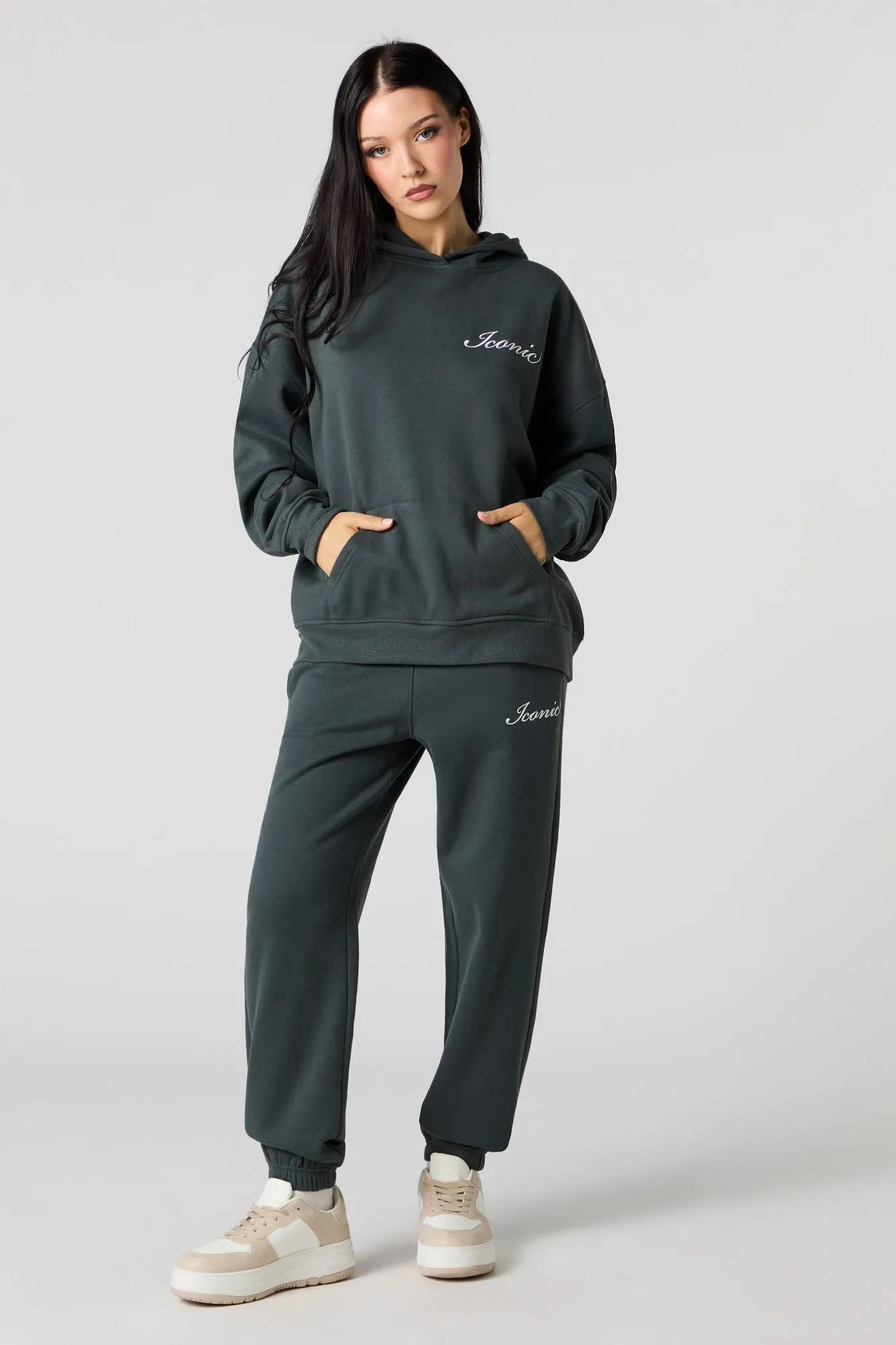 Jogger en molleton classique à broderie Iconic sold by Urban Planet