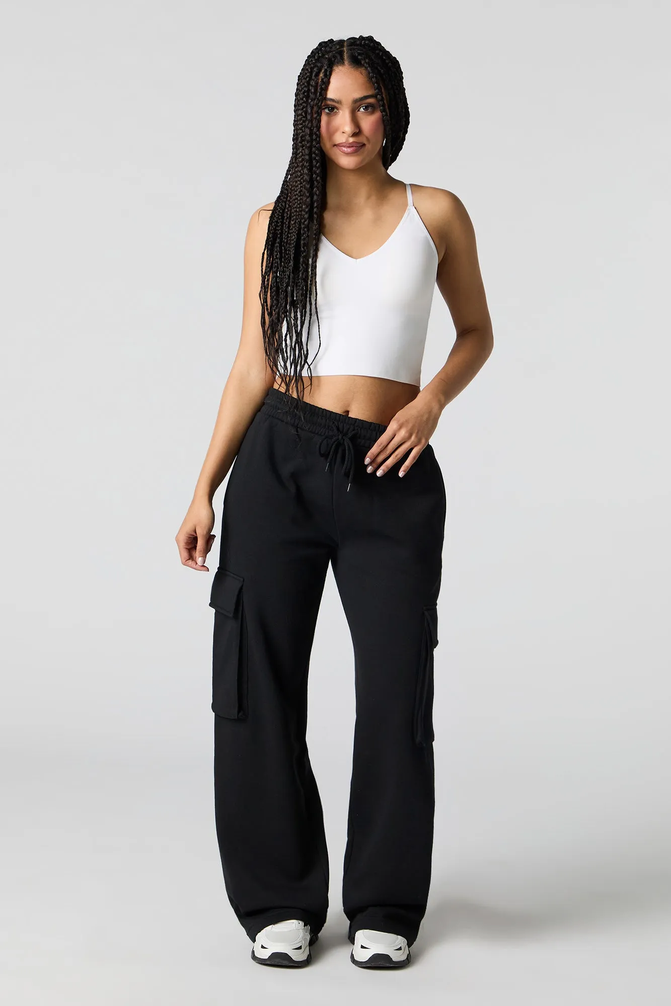 Pantalon d'entraînement cargo à jambe large en molleton sold by Urban Planet product image thumbnail 5