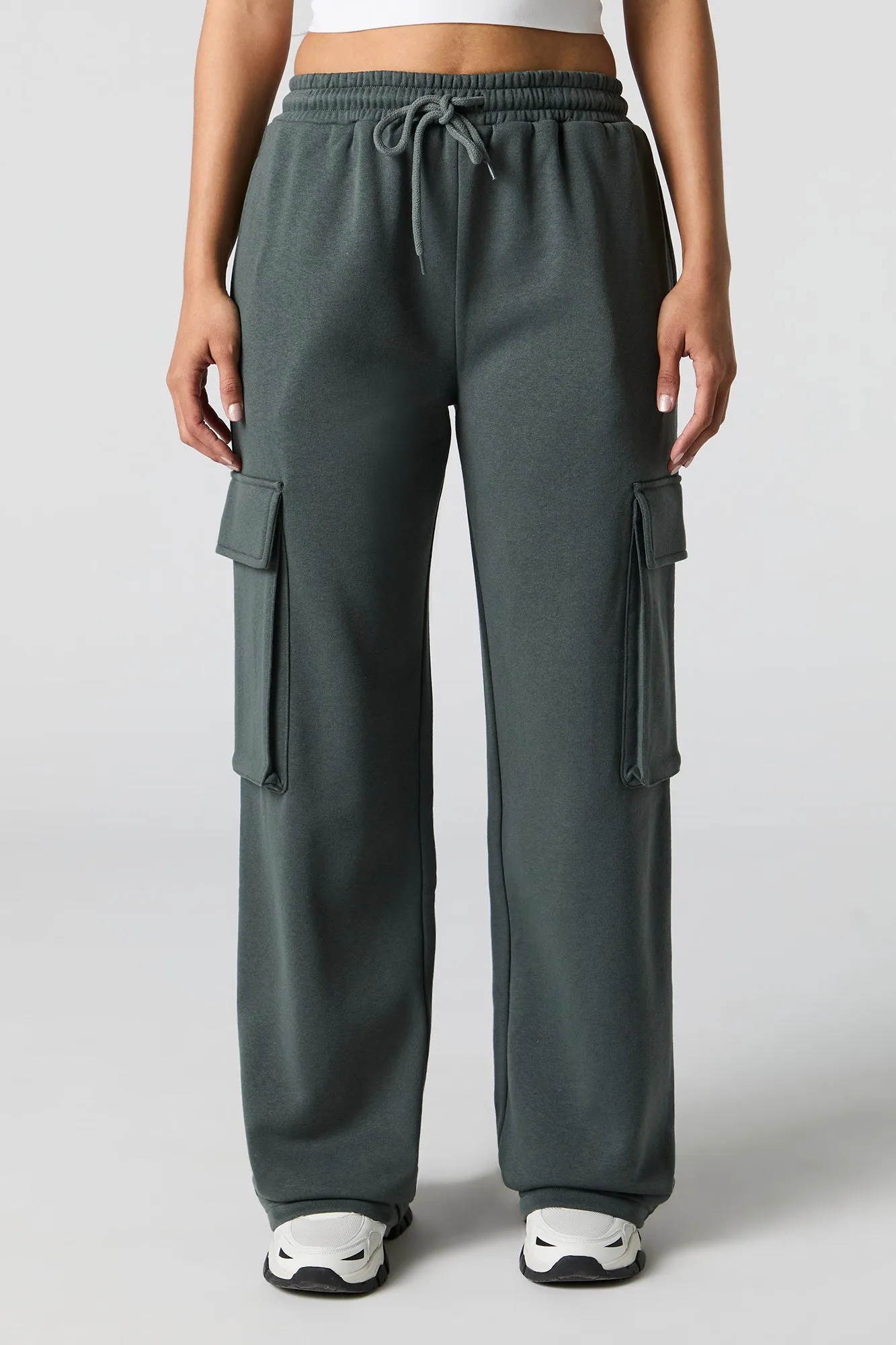 Pantalon d'entraînement cargo à jambe large en molleton sold by Urban Planet product image thumbnail 2