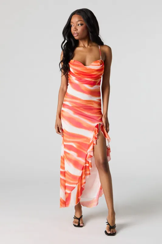 Robe maxi volantée en filet avec fente et col châle sold by Urban Planet