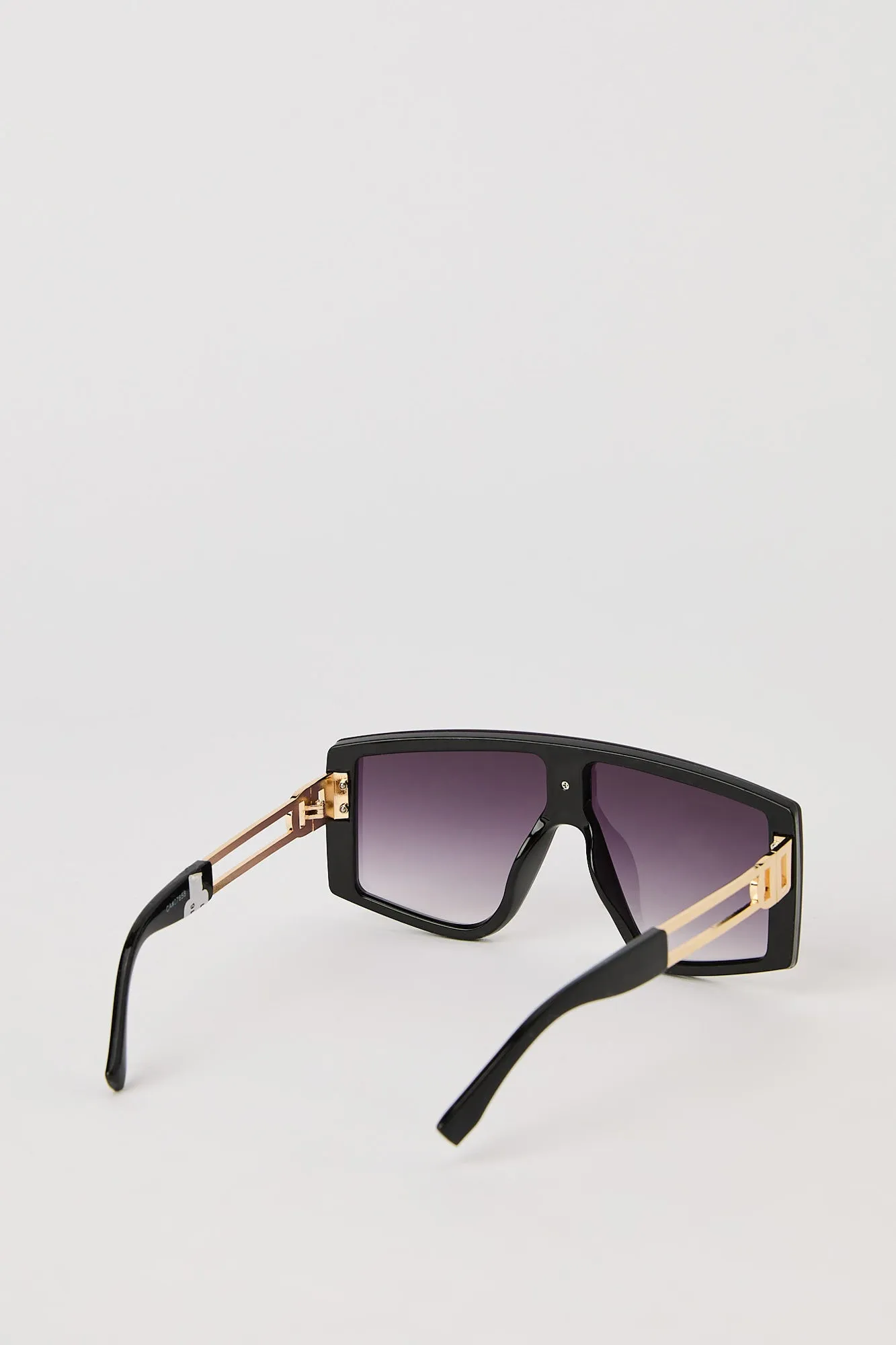 Lunettes de soleil Shield surdimensionnées sold by Urban Planet product image thumbnail 3