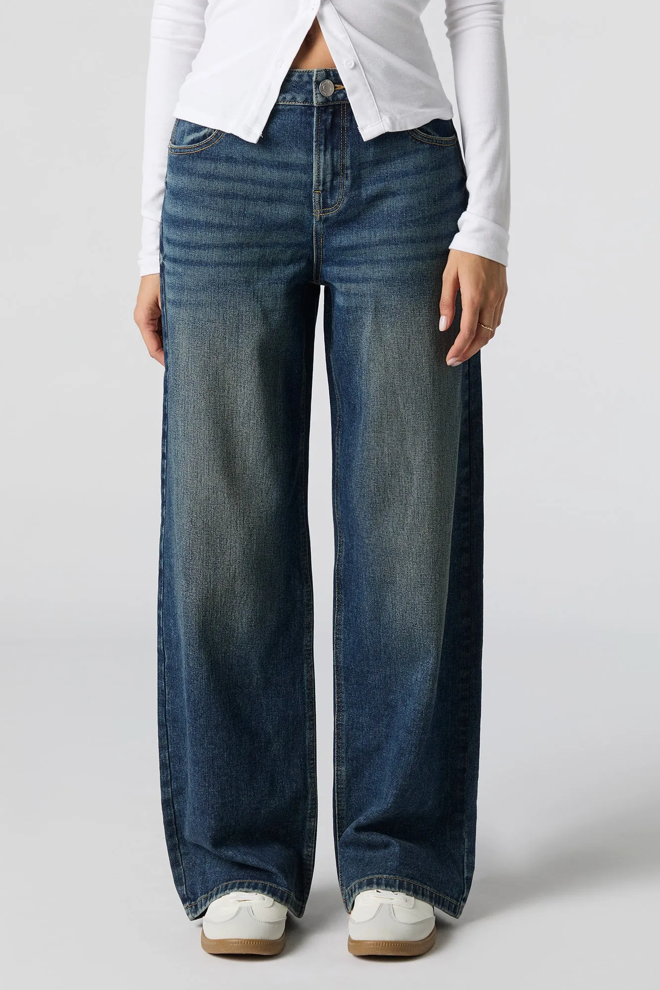 Jean extensible à jambe large délavé foncé vintage à taille basse sold by Urban Planet product image thumbnail 2