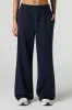 Pantalon d'entraînement à jambe large en molleton sold by Urban Planet