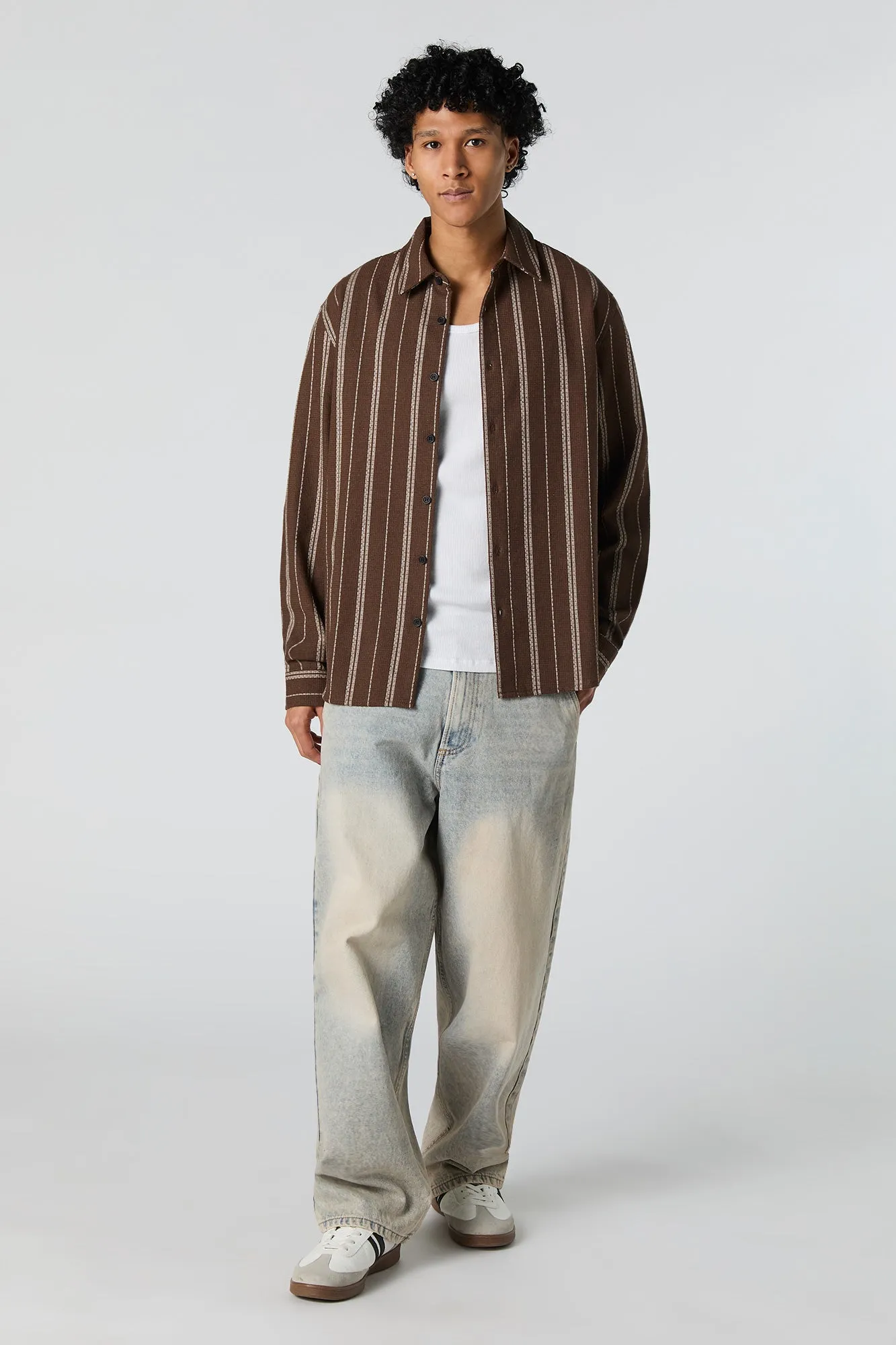 Haut texturé rayé boutonné à manche longue sold by Urban Planet product image thumbnail 3