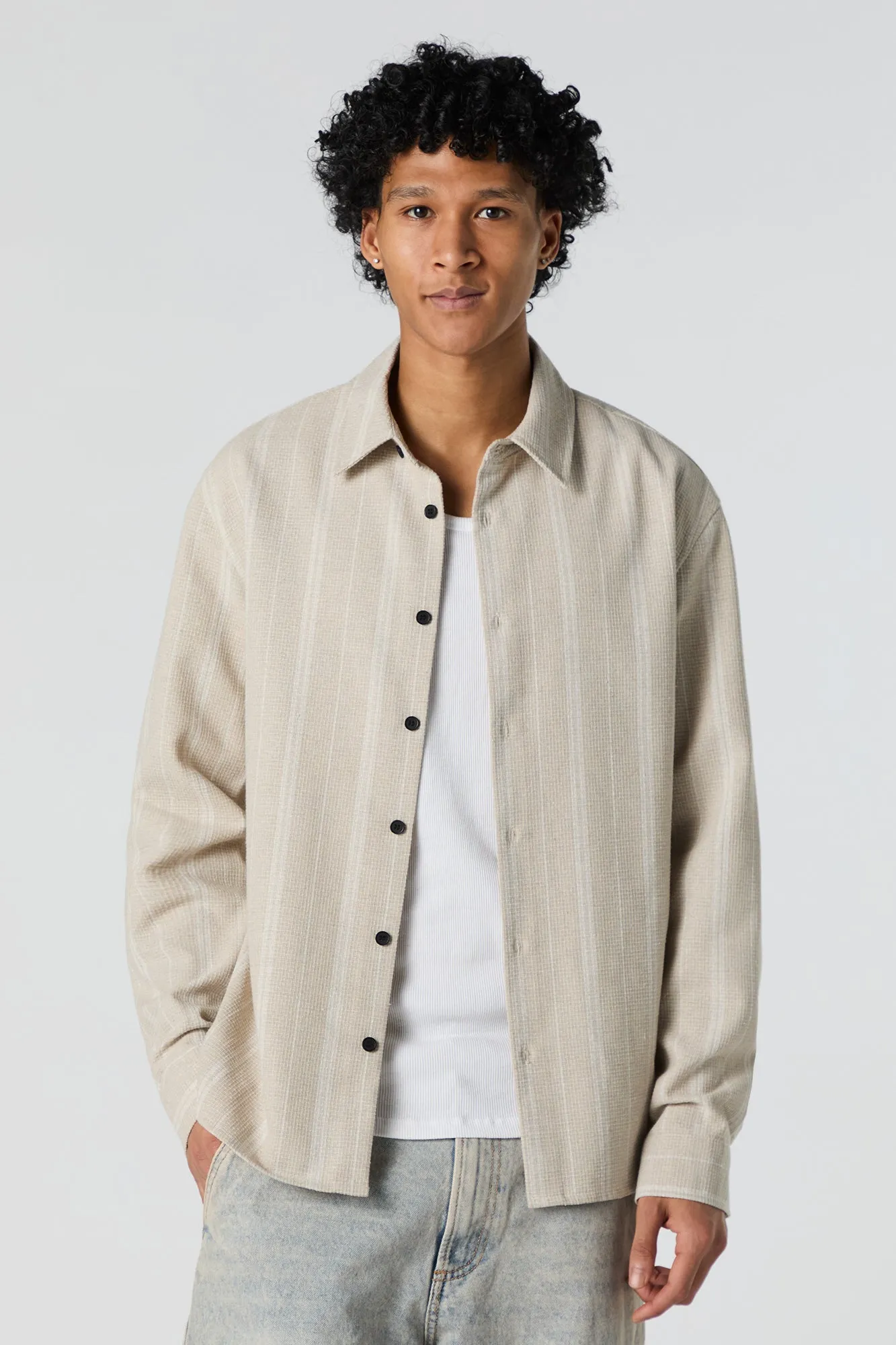 Haut texturé rayé boutonné à manche longue sold by Urban Planet product image thumbnail 4