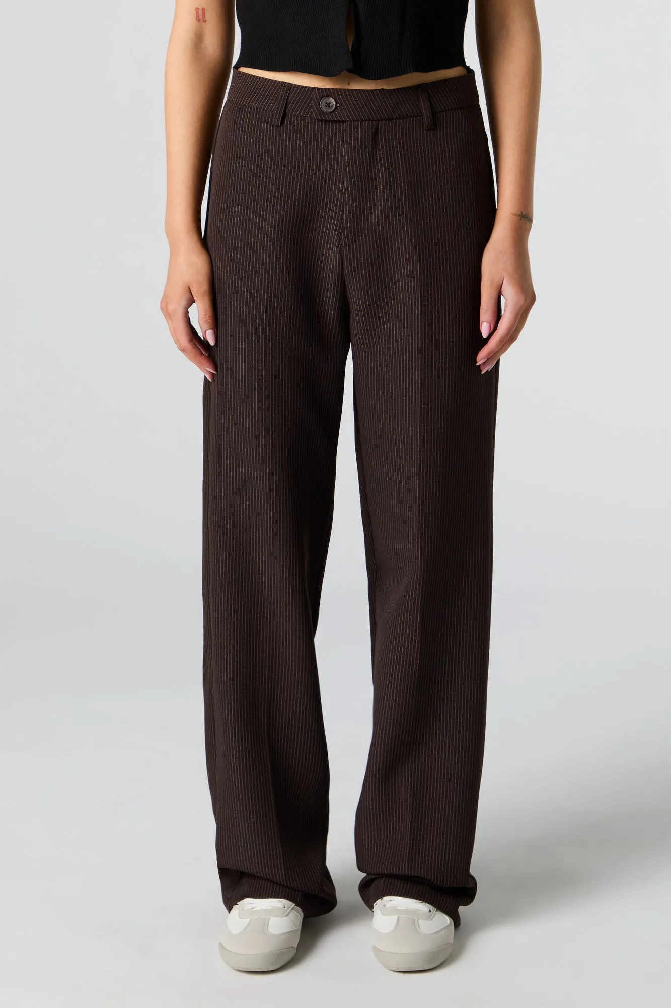 Pantalon habillé à jambe droite plissé sold by Urban Planet product image thumbnail 2