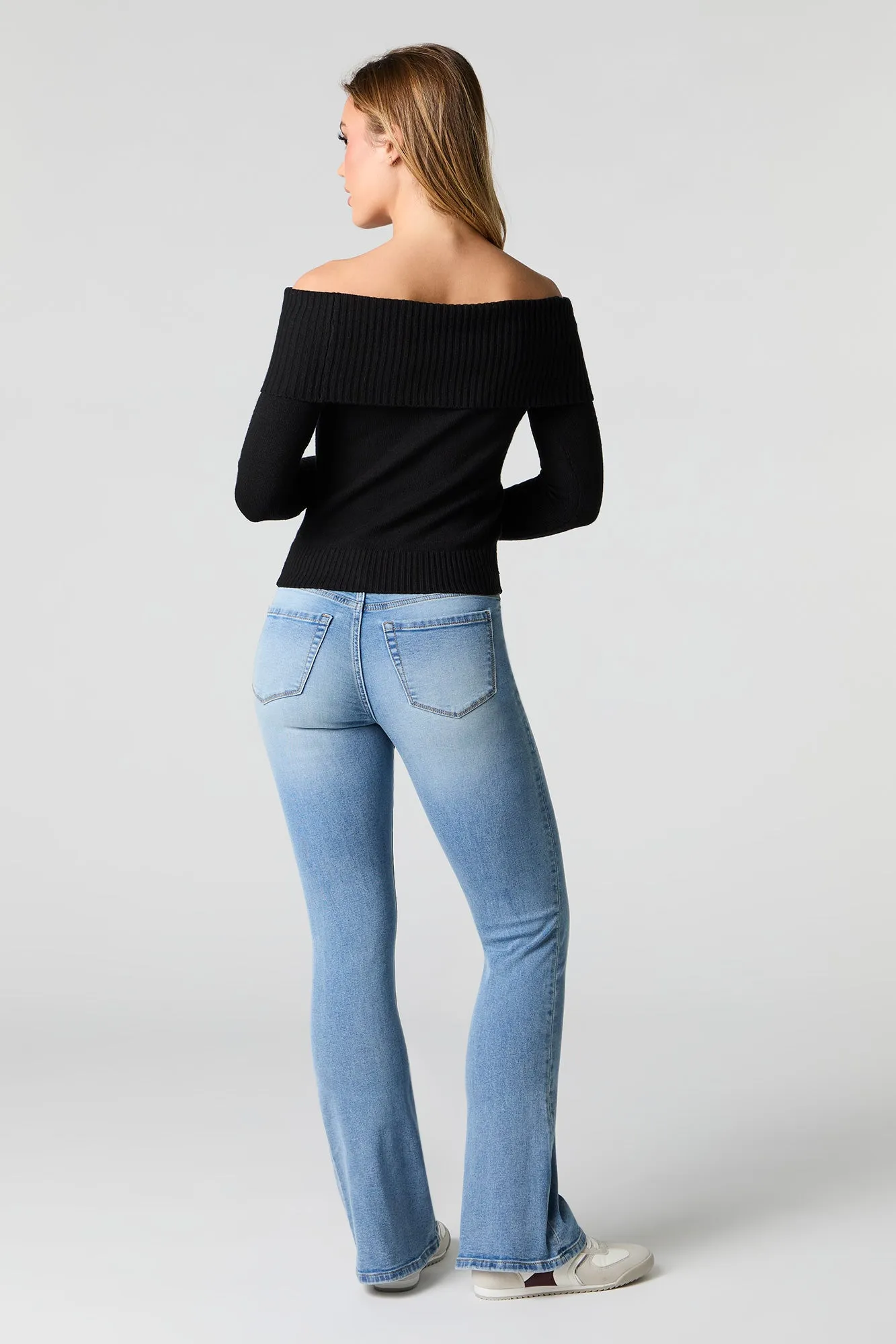 Jean évasé extensible taille basse pâle sold by Urban Planet product image thumbnail 3