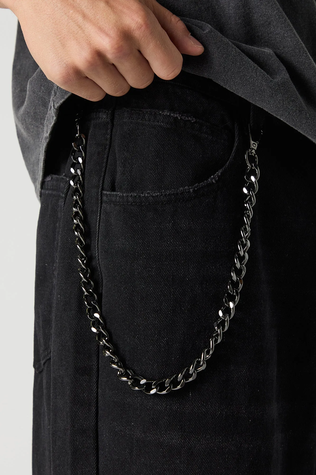 Jean baggy avec chaîne sold by Urban Planet product image thumbnail 5