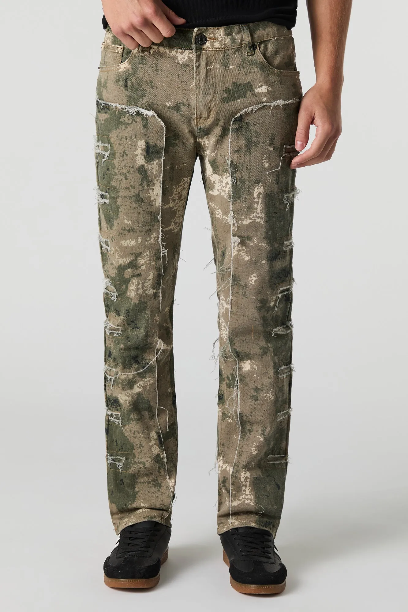 Jean mince à effet d'usure et motif camouflage sold by Urban Planet product image thumbnail 4
