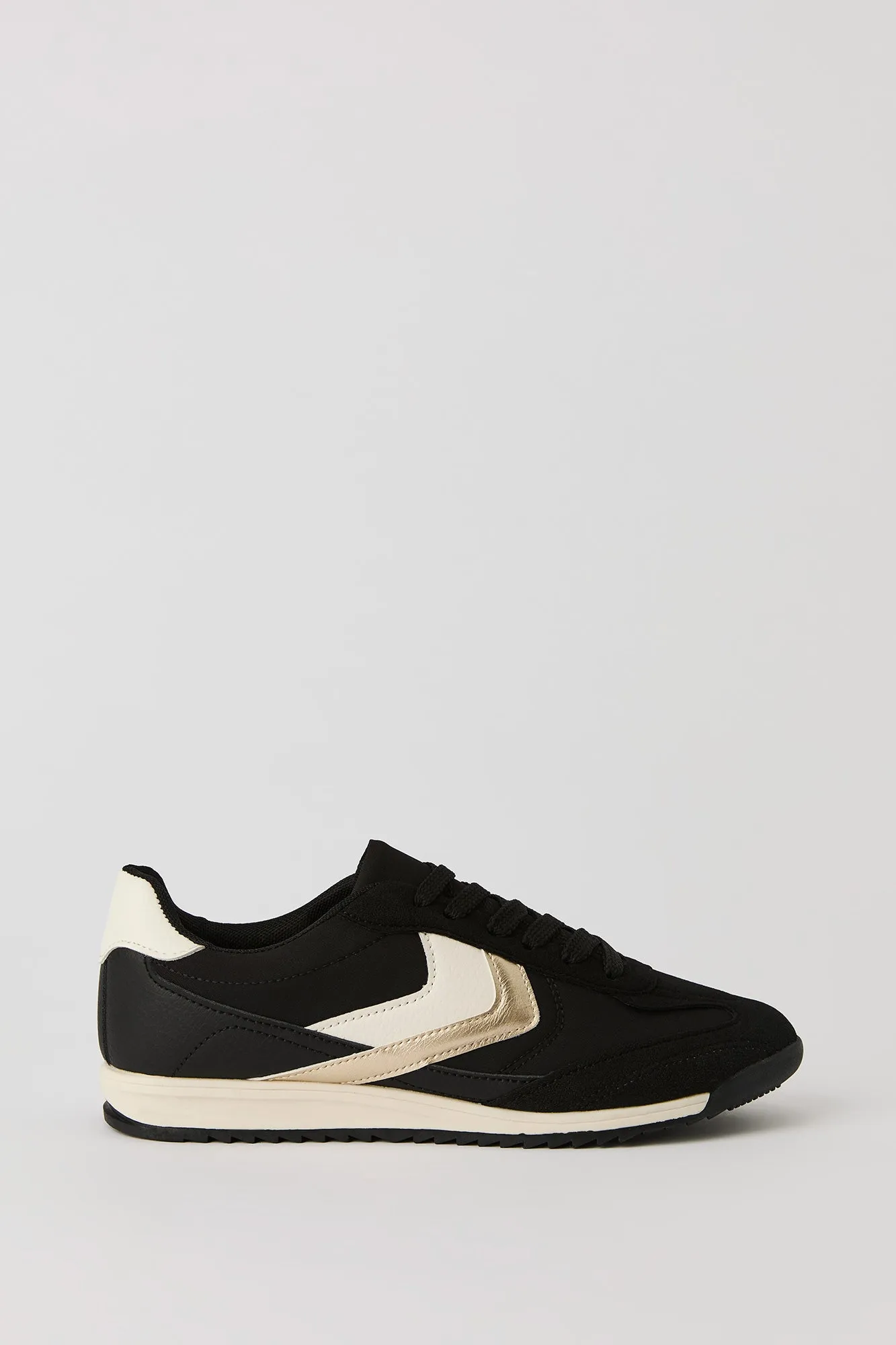 Retro Sneaker sold by Urban Planet product image thumbnail 5