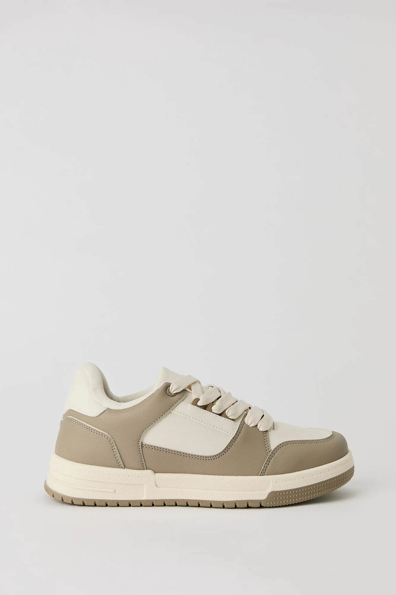 Chunky Sneaker sold by Urban Planet product image thumbnail 2